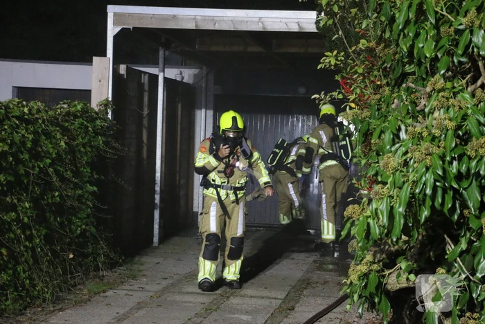 Flinke brand in garage van woning