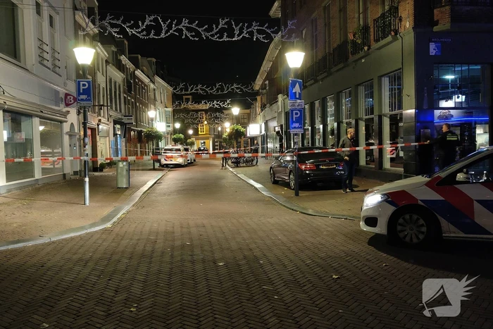 Explosie verbrijzeld voordeur