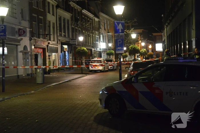 Explosie verbrijzeld voordeur