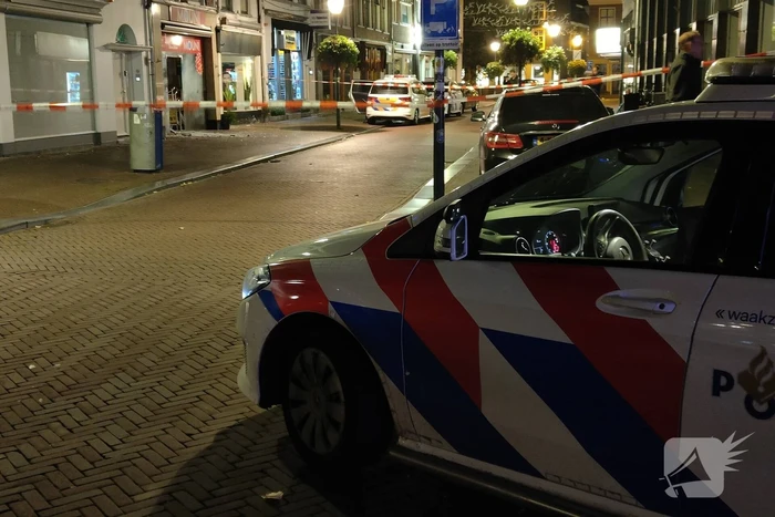 Explosie verbrijzeld voordeur