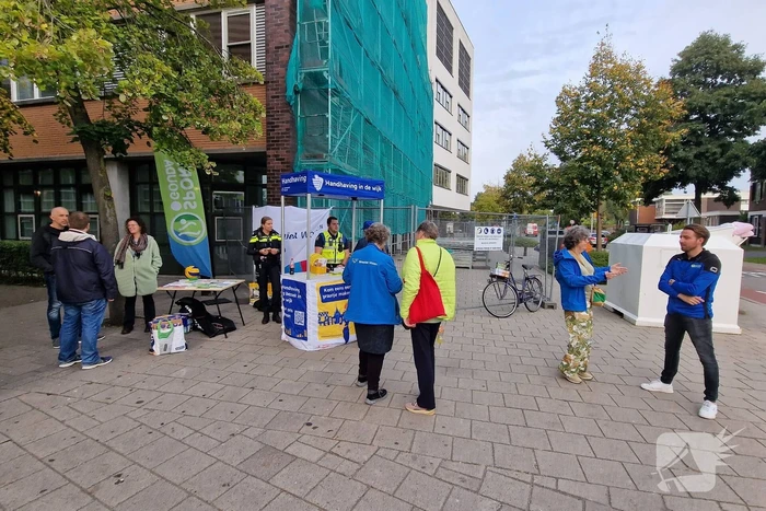 Infostand handhaving in de wijk