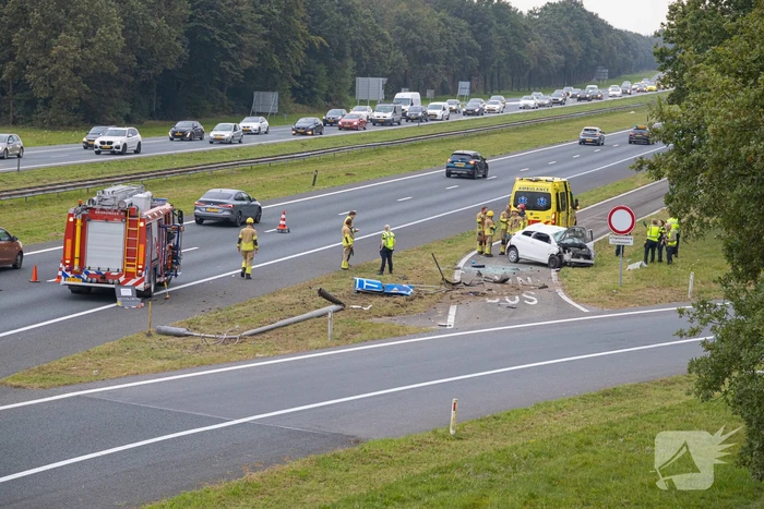 Flinke ravage nadat bestuurder in slaap valt