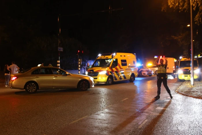 Fietser gewond bij aanrijding met taxi