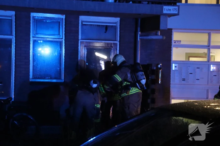 Flat ontruimd door felle brand