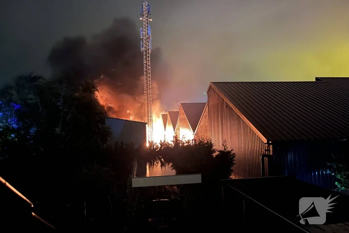 Zeer grote brand in een loods