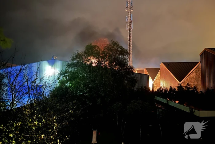 Zeer grote brand in een loods