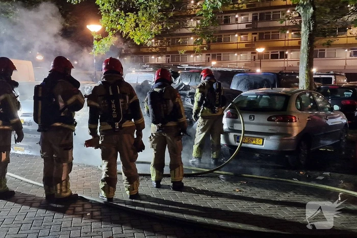Veel schade door uitslaande autobrand