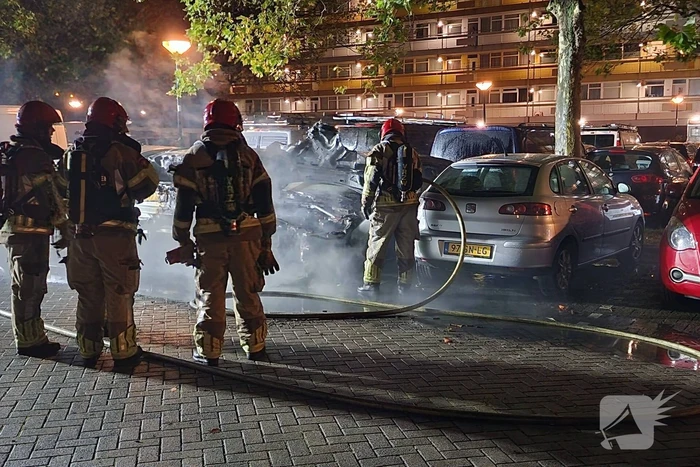 Veel schade door uitslaande autobrand