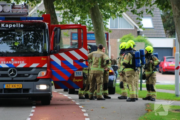 Brandweer ingezet voor stoomvorming bij auto