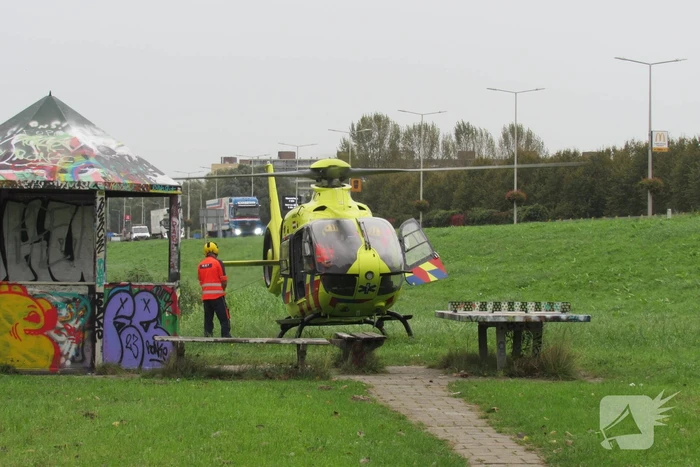 Persoon gewond na steekpartij, verdachte opgepakt