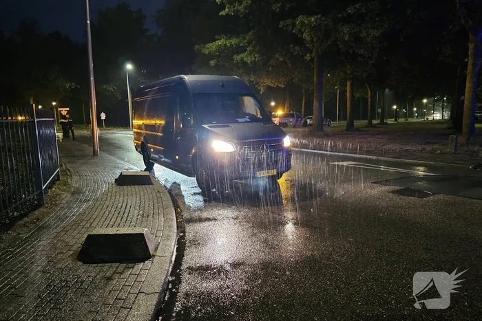 Voetganger gewond bij aanrijding met bestelbus