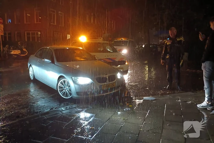 Politieauto in botsing met personenauto
