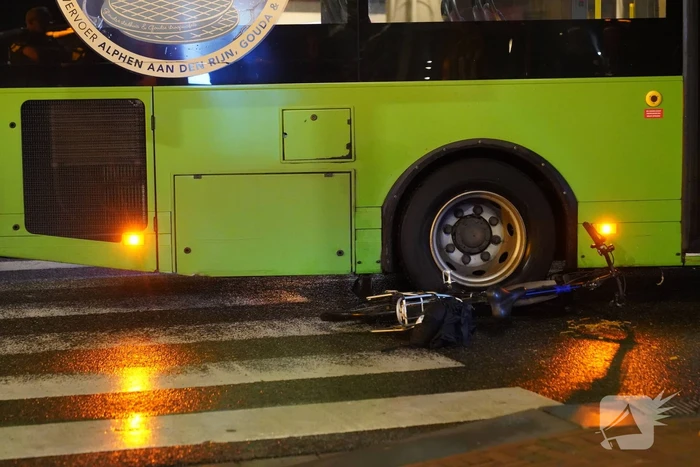 Fietser geschept door lijnbus