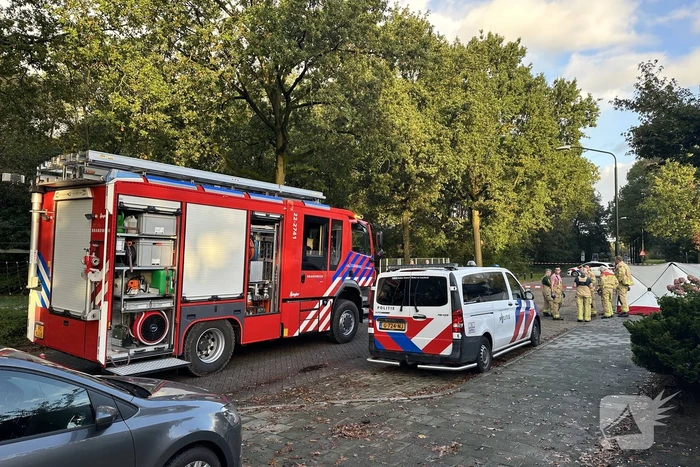 Onderzoek naar aantreffen overleden persoon in woning
