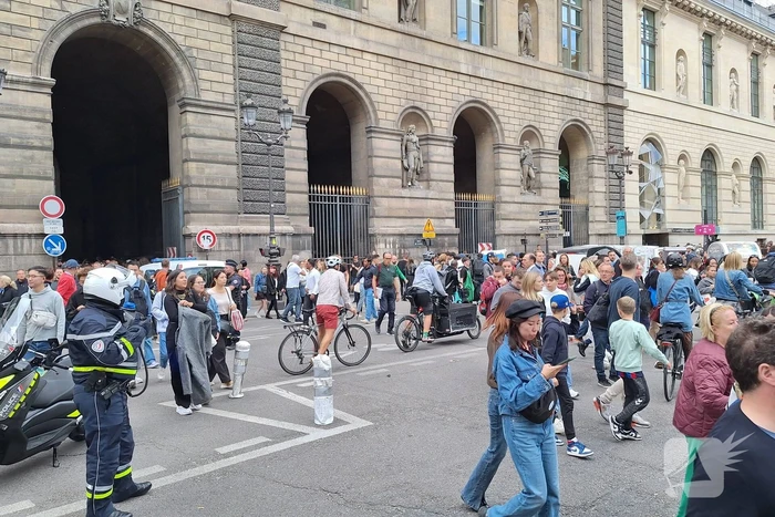 Museum Louvre ontruimt wegens veiligheidsoverwegingen