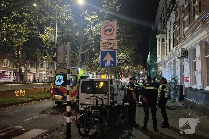 Fietser gewond bij botsing tegen stilstaande auto