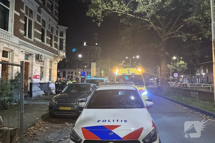 Fietser gewond bij botsing tegen stilstaande auto