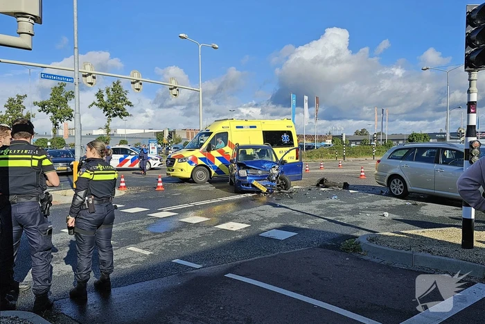 Flinke schade bij aanrijding op kruising