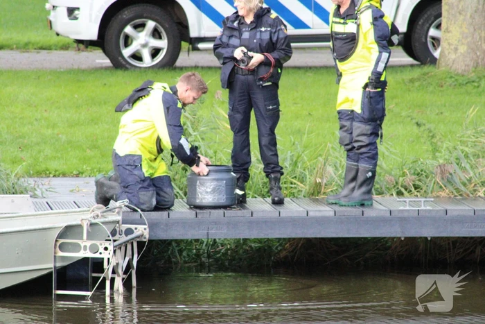 Politie zoekt water af na steekincident Bolsward