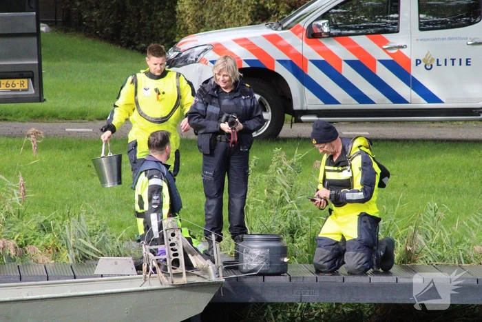 Politie zoekt water af na steekincident Bolsward
