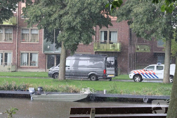 Politie zoekt water af na steekincident Bolsward