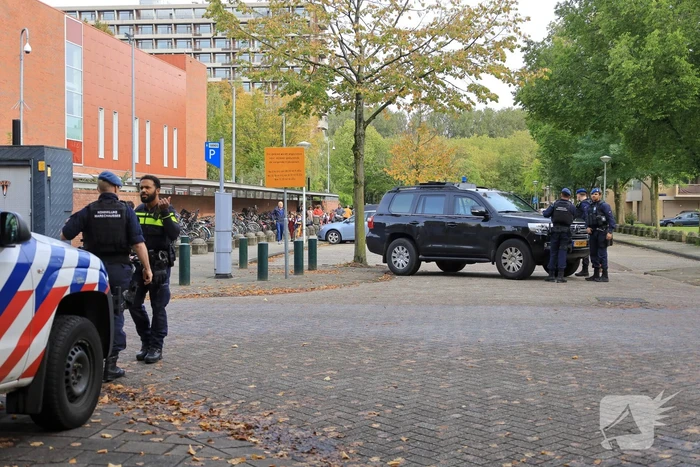 Joodse school zwaar beveiligd
