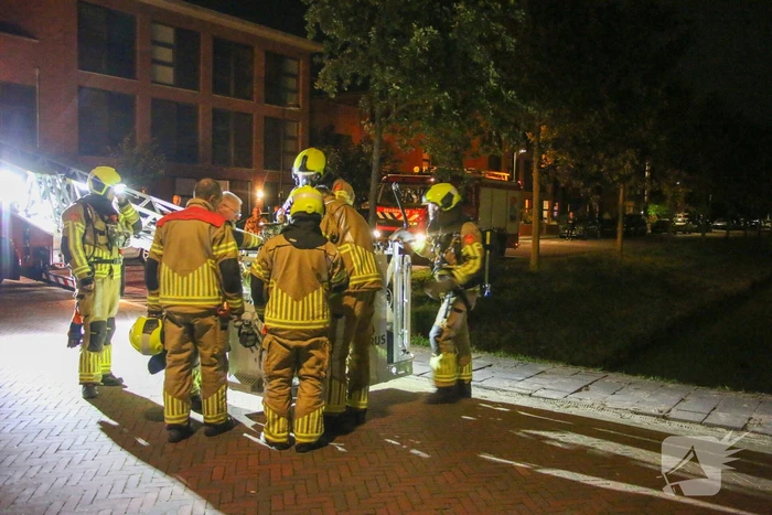 Brandweer dooft schoorsteenbrand