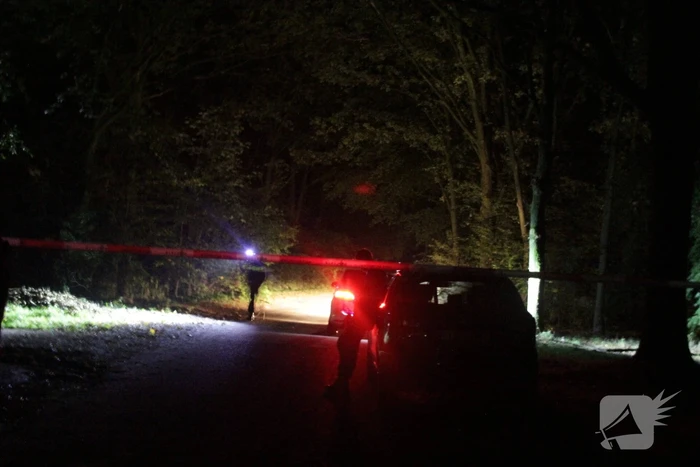 Politie doorzoekt weilanden en bosschages