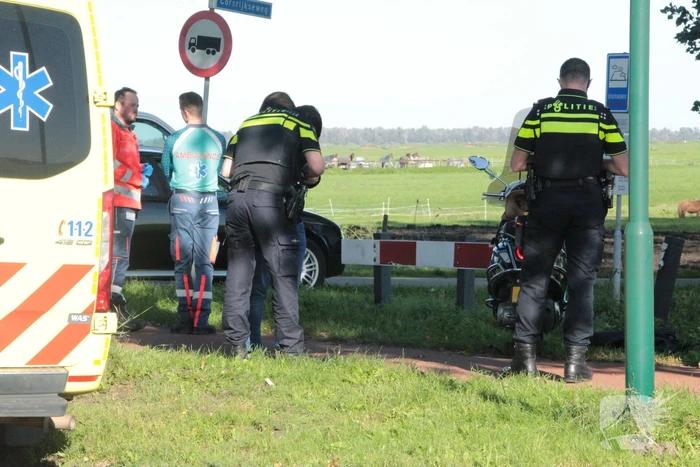 Aanrijding tussen auto en scooter