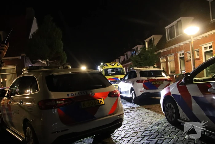 Straat afgesloten na schietpartij, gewonde naar ziekenhuis