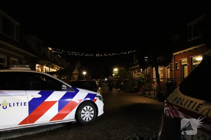 Straat afgesloten na schietpartij, gewonde naar ziekenhuis