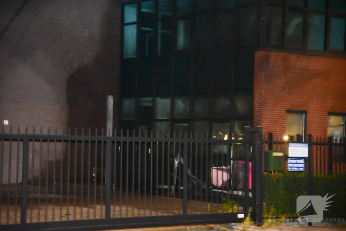 Aanslag met explosief bij bedrijfspand
