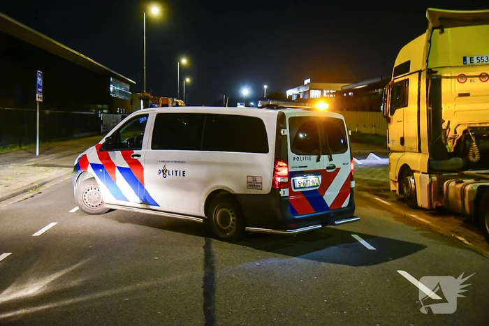 Aanslag met explosief bij bedrijfspand