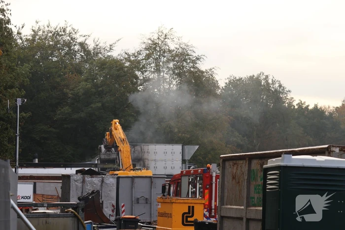 Flinke rookontwikkeling bij brand in voormalig zwembad