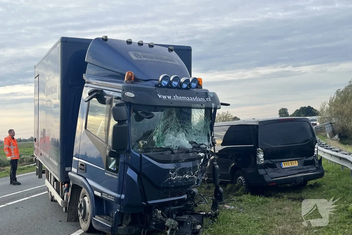 Persoon zwaargewond bij ernstig ongeval