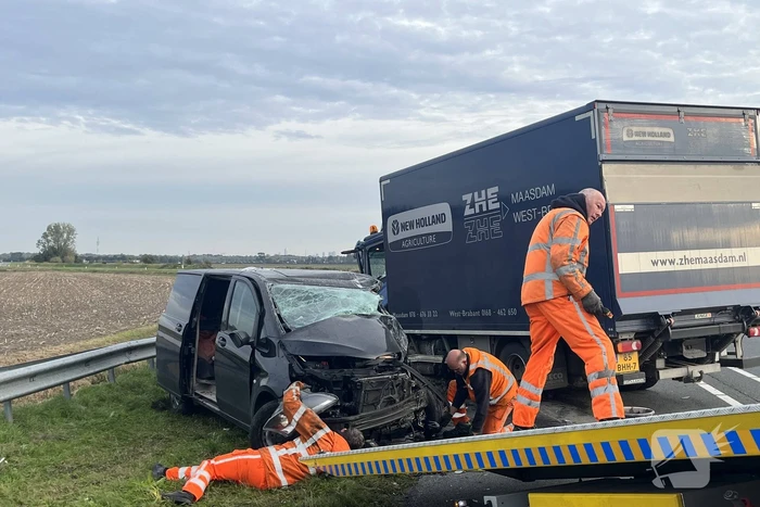 Persoon zwaargewond bij ernstig ongeval