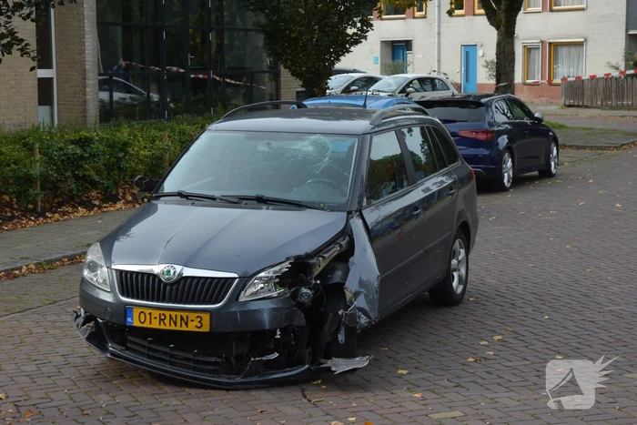 Politie verricht onderzoek nadat fietser geschept is