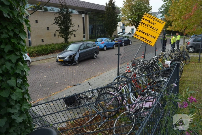 Politie verricht onderzoek nadat fietser geschept is