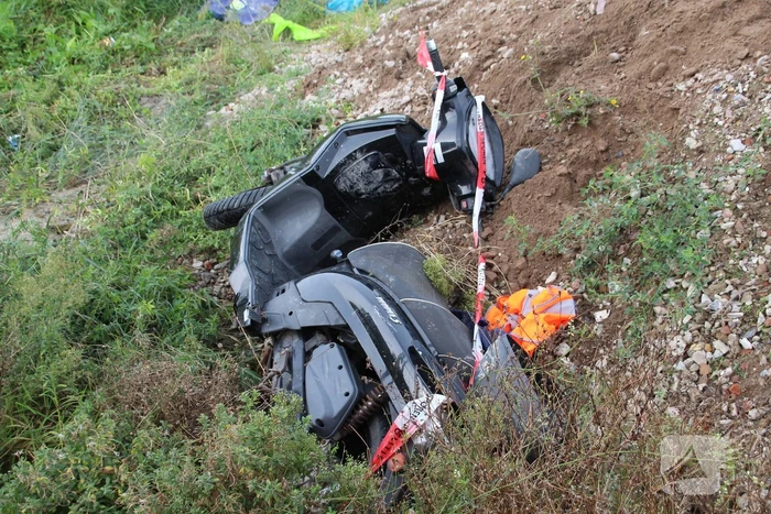 Achtergelaten scooter zorgt voor inzet hulpdiensten