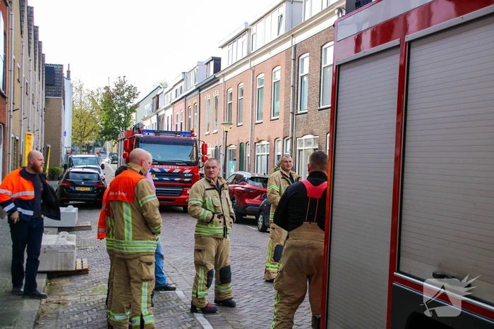 Ingezakt wegdek zorgt voor melding gaslekkage