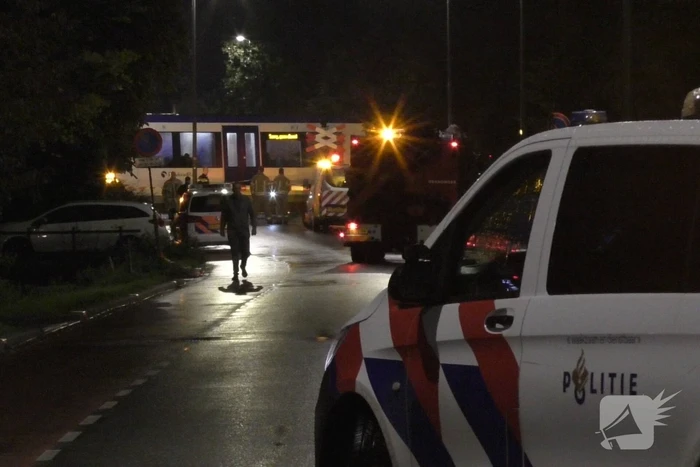 Metro ontruimd na aanrijding met persoon