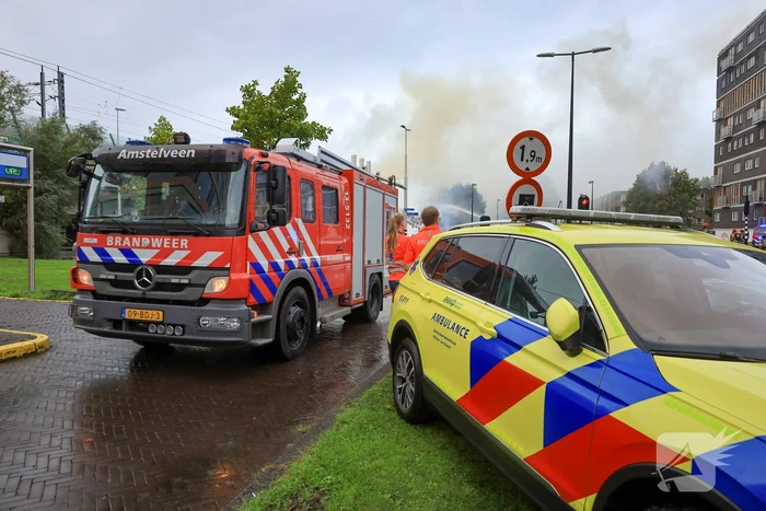 Veel brandweer ingezet voor grote gebouwbrand