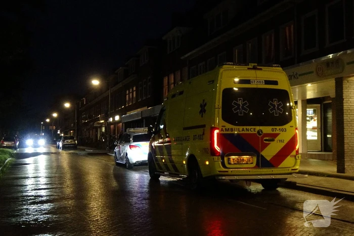 Gewonde bij steekincident in woning
