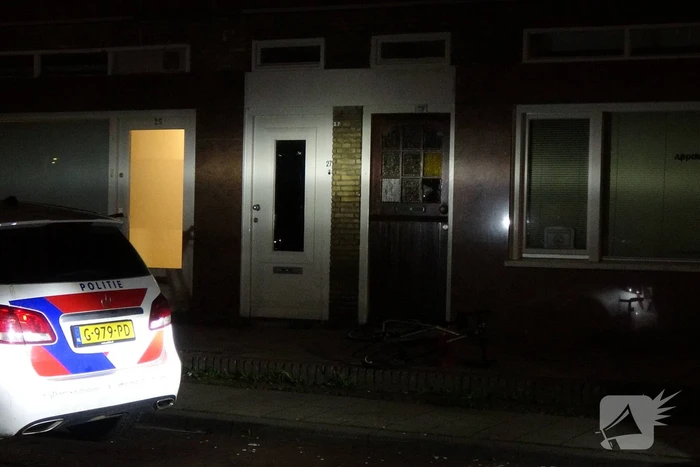 Gewonde bij steekincident in woning