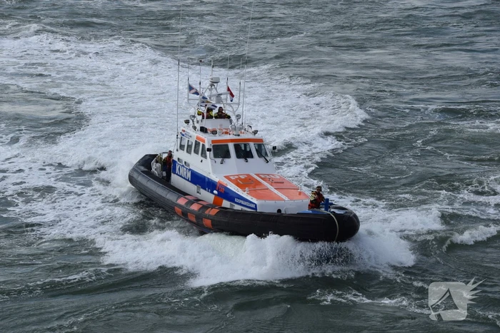 Grote zoekactie nadat stropers van Oosterscheldekering klimmen