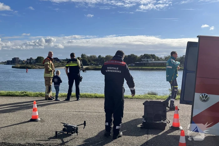 Veel hulpdiensten ingezet voor melding persoon te water
