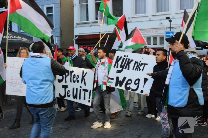 Pro Palestina demonstratie trekt veel mensen