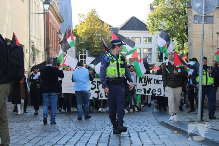 Pro Palestina demonstratie trekt veel mensen