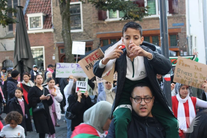 Pro Palestina demonstratie trekt veel mensen