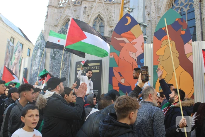 Pro Palestina demonstratie trekt veel mensen